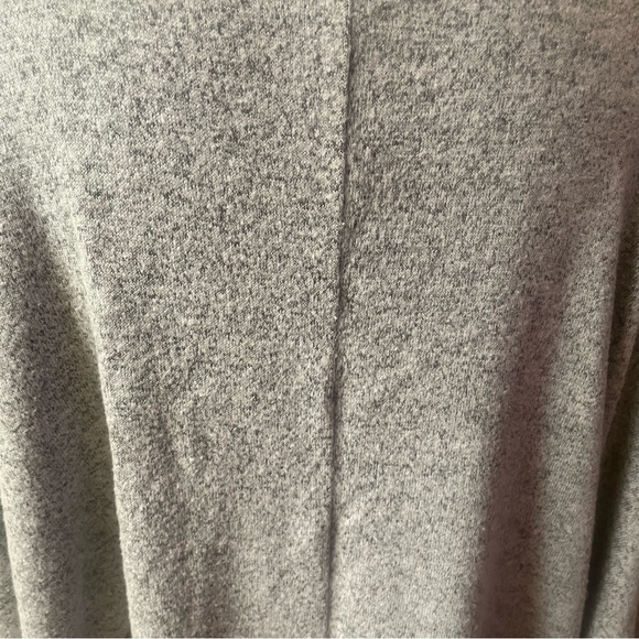 C’est Moi Heather Grey Boatneck Batwing Long sleeve Top - Picture 7 of 10